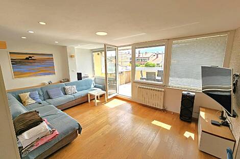 Луция: квартира более чем на 5 комнат: 1