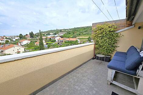 Луция: квартира более чем на 5 комнат: 14