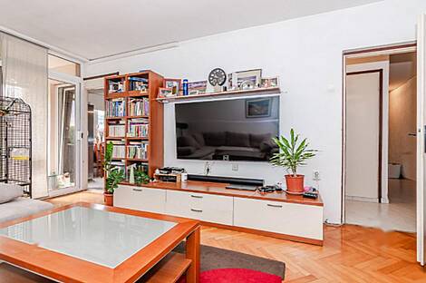 Квартира с тремя комнатами в Изоле: 12