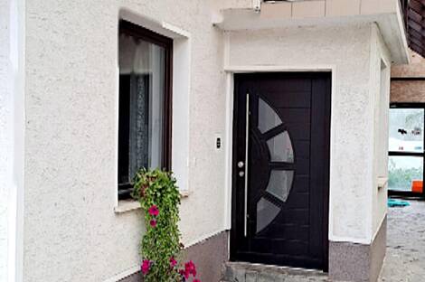 Здание, Явор, Любляна, Добрунье: 4