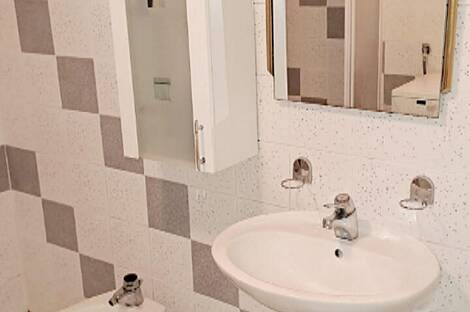 Здание, Явор, Любляна, Добрунье: 14