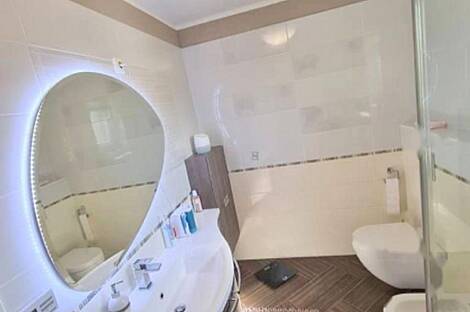 Дом с верандой в Хроватине: 10