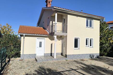 Дом, Хрватины: 1