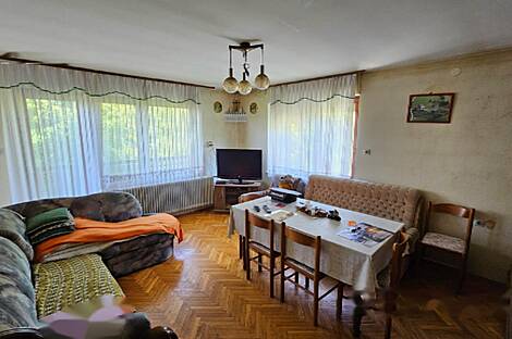 Владение, хозяйство Гробельце: 16