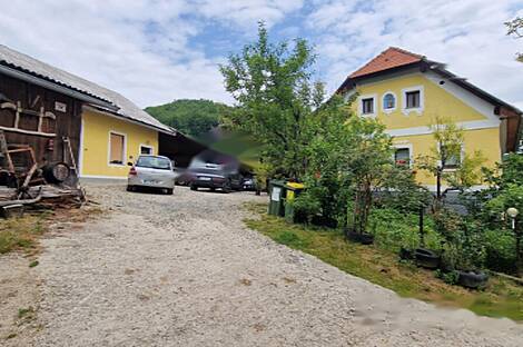 Усадьба на ферме Подсреда в Кожье.: 3