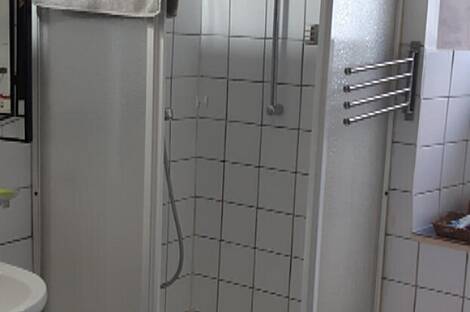 Усадьба и ферма по выращиванию орехов в Бизелье: 13