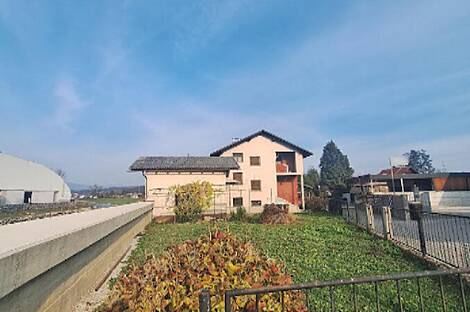 Жилище рядом с Долгим Мостом: 5