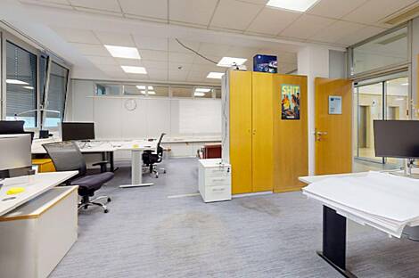 Центральное офисное пространство: 6