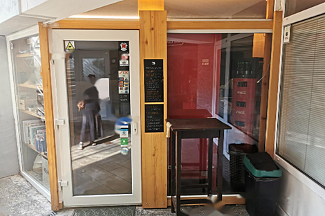 Торговая площадь в районе Бежиград: 3