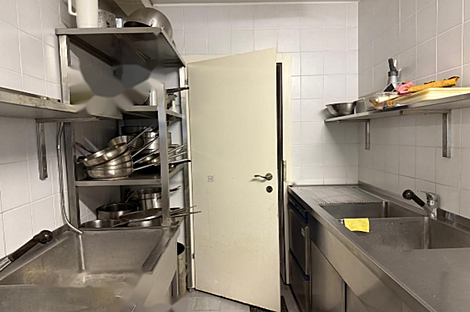 Отель с заведением общественного питания: 15