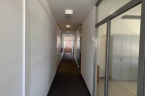 Офис расположен в Чрнуче, на улице Брынчичева, дом 13.: 4