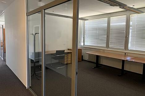 Офис расположен в Чрнуче, на улице Брынчичева, дом 13.: 5