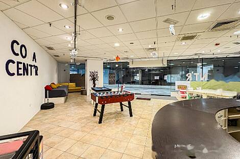 Торговое помещение в центре: 1