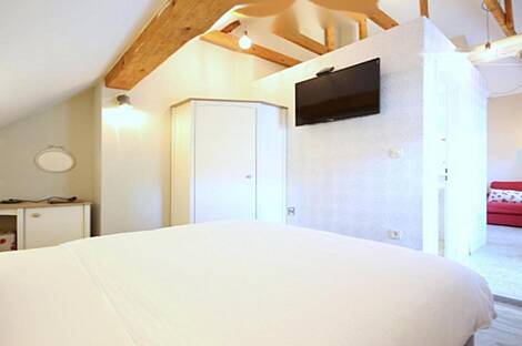 Помещение коммерческого назначения под названием Шишка.: 7