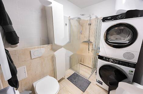 Квартира в центральной части города, предназначенная для коммерческого использования.: 24