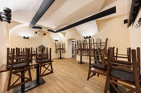 Квартира коммерческого назначения в центральной части города: 3