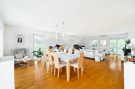 Дом Брод, состоящий из двух этажей: 5