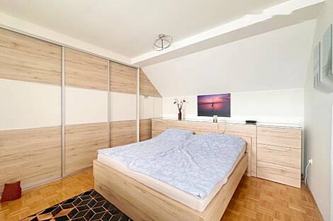 Дом, Чешница, Состро.: 19