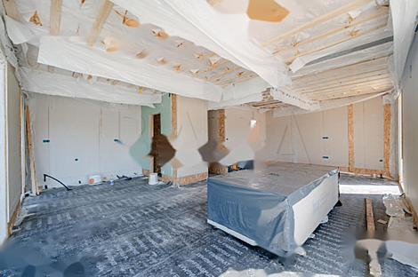 Дом Чёрна Вас имеет два этажа.: 10