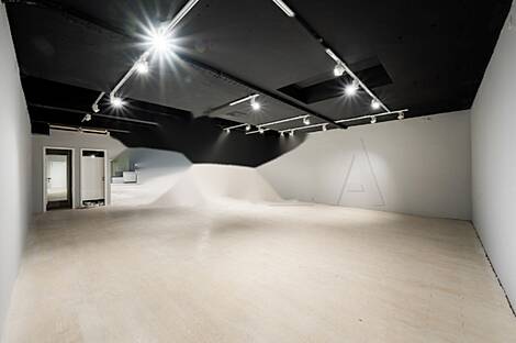 Центр коммерческой недвижимости: 11