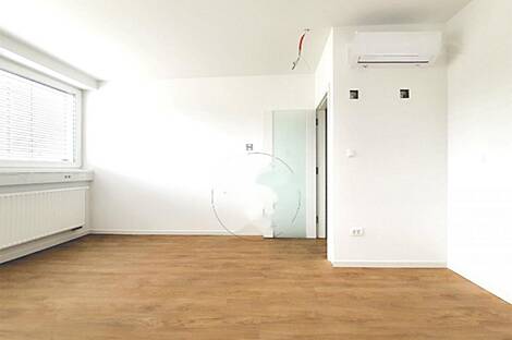 Торговая площадь Вич: 5