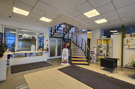 Торговая площадь Стенье: 1