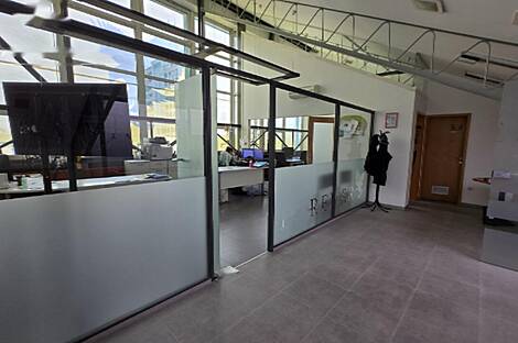 Торговая площадь Стенье: 3