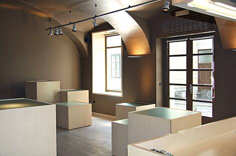 Помещение коммерческого назначения в центральной части города: 4