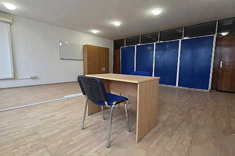 Квартира в Мостах, используемая как офисное помещение.: 2