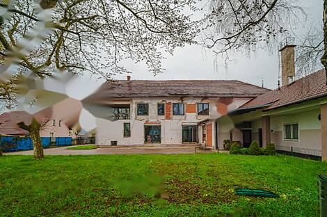 Торговая площадь Поле: 18