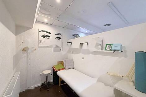 Здание коммерческого назначения Зупанчичева Яма: 15