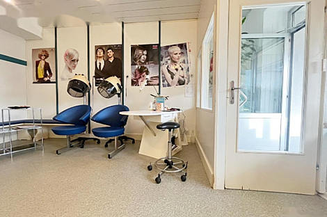 Коммерческое пространство занимали: 6