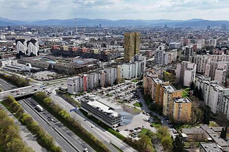 Квартира Шишка используется под коммерческое помещение.: 12