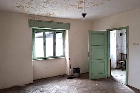 Здание, Шмарье: 8