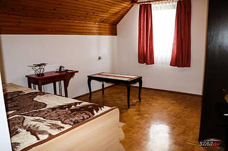 Жилище, Метлика: 13