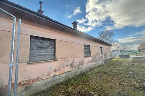 Брезовци, дом: 12