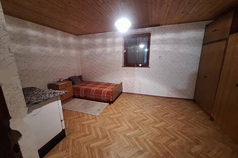 Жилище, Коньско, Боштань: 6