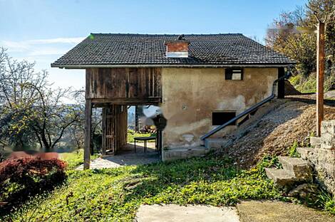 Жилище возле леса в Севнице.: 21