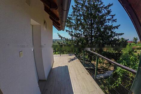 Жилище, Добровник: 6