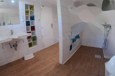 Жилище, Добровник: 17