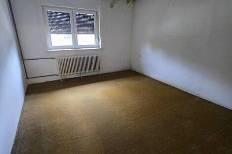 Жилище, Добровник: 18