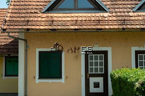 Жилище в Двойчек Чатеж у Савы.: 1