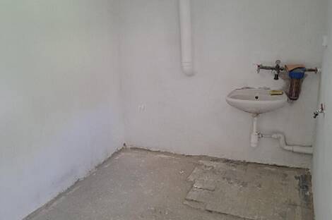 Жилище, Тиболци: 9