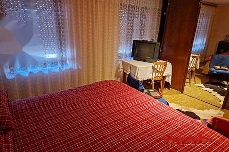 Уршна Села, Макуте, дом: 11