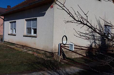 House, Bratonci: 2