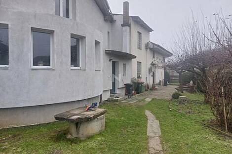 Квартира для двух владельцев в Чернелаваце: 1