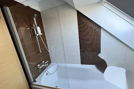 Здание в Храсте об Бистрице: 11