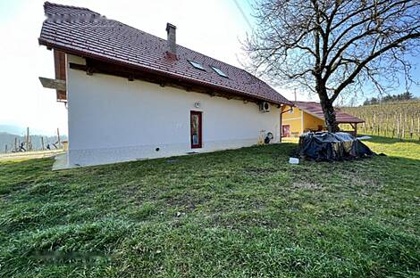 Здание в Храсте об Бистрице: 15