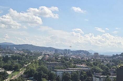 Апартаменты с четырьмя комнатами Шишка: 11