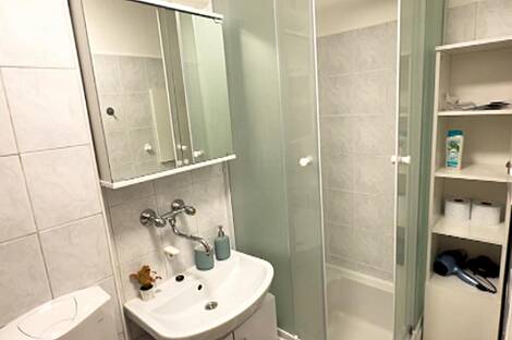 Квартира с четырьмя комнатами в ЛЮБ. МОШТЕ.: 7